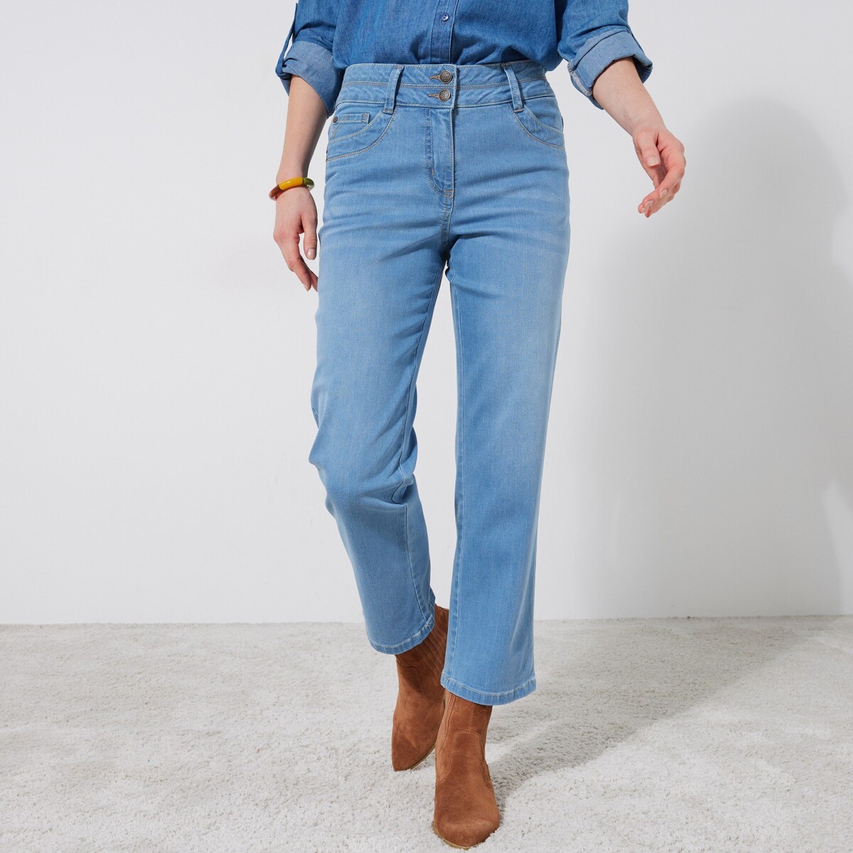 Rovné skrátené džínsy zapratá modrá 36